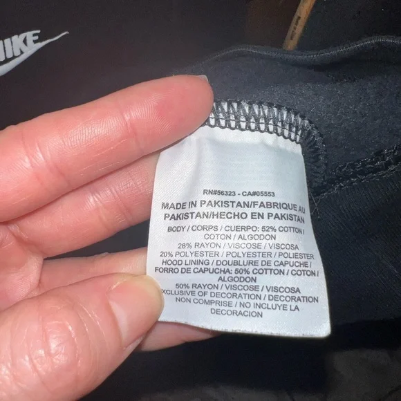 Nike pullover black slouchy hood hoody size small super comfortable ! - Picture 8 of 9